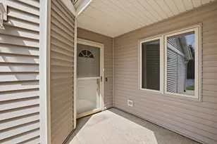 970 Oconomowoc Pkwy, Oconomowoc, WI 53066 - Photo 20