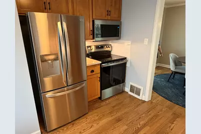 2328 S 77th St, West Allis, WI 53219 - Photo 10
