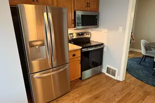 2328 S 77th St, West Allis, WI 53219 - Photo 10