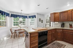 950 Terrace Dr, Elm Grove, WI 53122 - Photo 16