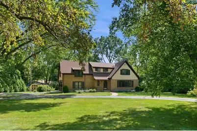 950  Terrace Dr, Elm Grove, WI 53122 - Photo 30