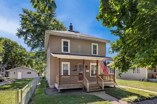1406 Charles St, La Crosse, WI 54603 - Photo 1