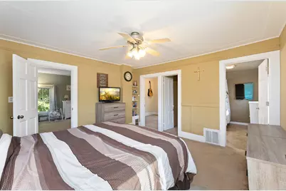 1406  Charles St, La Crosse, WI 54603 - Photo 18