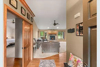 S93W34945  Jericho Dr, Eagle, WI 53119 - Photo 4