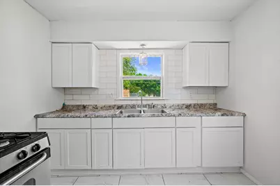 5400 N 53rd St #5402, Milwaukee, WI 53218 - Photo 6
