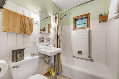 W169N8570  Sheridan Dr, Menomonee Falls, WI 53051 - Photo 14