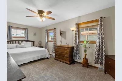 3250 S 105th St, West Allis, WI 53227 - Photo 10