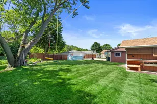 3250 S 105th St, West Allis, WI 53227 - Photo 26