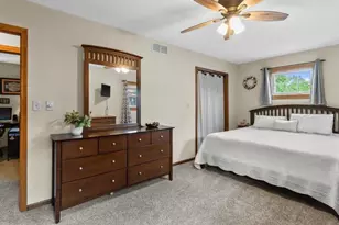 3250 S 105th St, West Allis, WI 53227 - Photo 14
