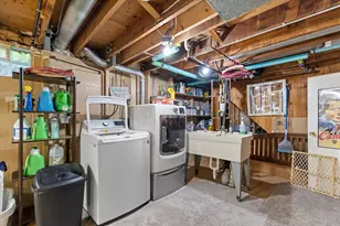 3250 S 105th St, West Allis, WI 53227 - Photo 24
