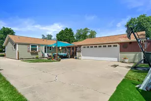 3250 S 105th St, West Allis, WI 53227 - Photo 34