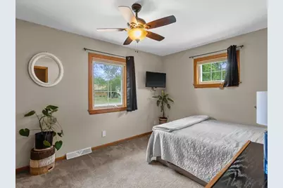3250 S 105th St, West Allis, WI 53227 - Photo 12