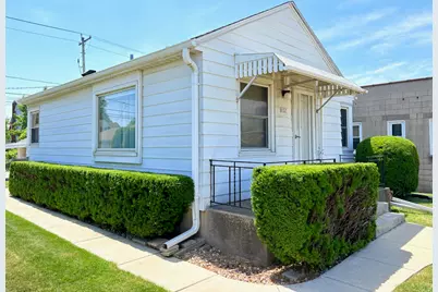 6727 W Lincoln Ave, West Allis, WI 53219 - Photo 2