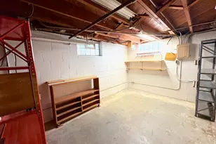 6727 W Lincoln Ave, West Allis, WI 53219 - Photo 12