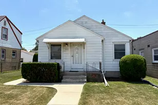 6727 W Lincoln Ave, West Allis, WI 53219 - Photo 1