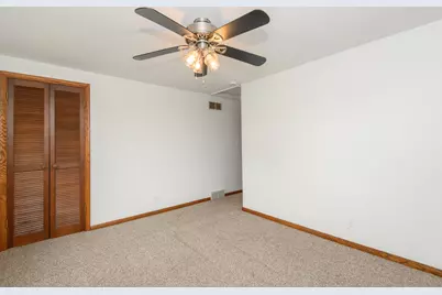 21300  Astolat Dr, Brookfield, WI 53045 - Photo 34