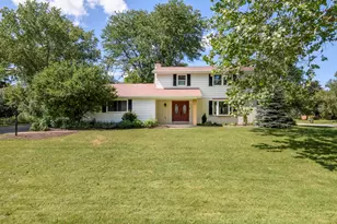 21300 Astolat Dr, Brookfield, WI 53045 - Photo 2