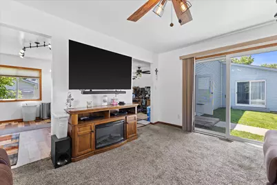 6636  124th St, Pleasant Prairie, WI 53158 - Photo 4