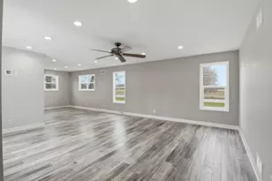 10415 22nd Ave, Pleasant Prairie, WI 53158 - Photo 4