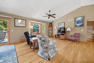 1532 Montclair Pl, Fort Atkinson, WI 53538 - Photo 6