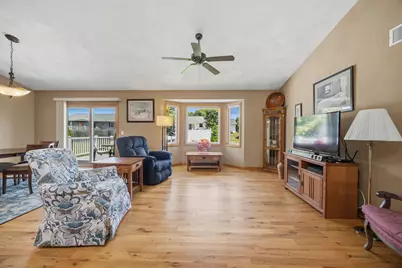 1532  Montclair Pl, Fort Atkinson, WI 53538 - Photo 4