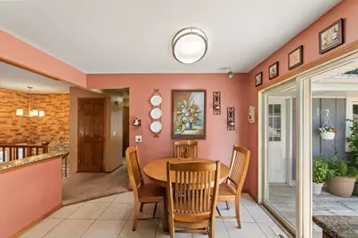 255  Willow Dr, Hartland, WI 53029 - Photo 8