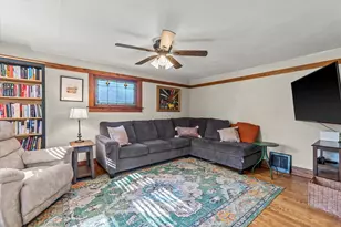 5964 S 28th St, Greenfield, WI 53221 - Photo 6