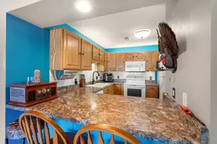 951 Spring Ct, Newburg, WI 53095 - Photo 6