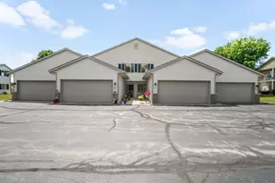 951 Spring Ct, Newburg, WI 53095 - Photo 20