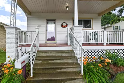 1521  Marquette Ave, South Milwaukee, WI 53172 - Photo 4