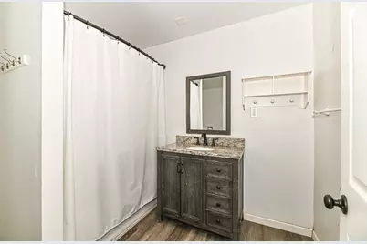 1521  Marquette Ave, South Milwaukee, WI 53172 - Photo 22