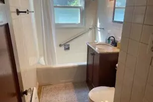 5315 W Arizona St, Milwaukee, WI 53219 - Photo 6