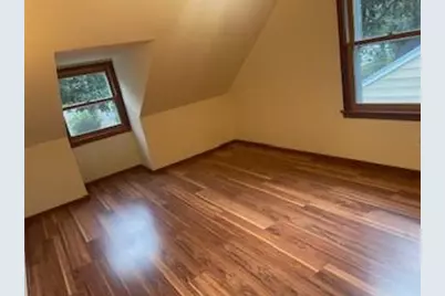 5315 W Arizona St, Milwaukee, WI 53219 - Photo 12
