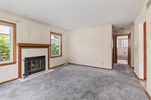4520 W Fillmore Dr, Milwaukee, WI 53219 - Photo 6