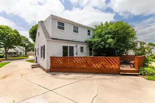 4520 W Fillmore Dr, Milwaukee, WI 53219 - Photo 2