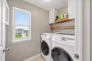2518 Marie Cir, Waukesha, WI 53189 - Photo 26