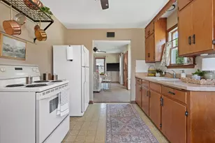 W166N8425 Dardis Ave, Menomonee Falls, WI 53051 - Photo 12