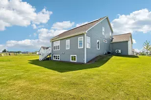 w256n6649 Beaver Creek Ln, Sussex, WI 53089 - Photo 38