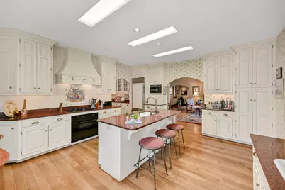 11602 N Shorecliff Ln, Mequon, WI 53092 - Photo 20