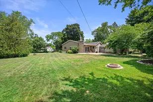 9091 N Pelham Pkwy, Bayside, WI 53217 - Photo 32