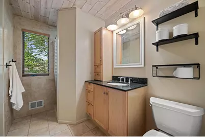 9091 N Pelham Pkwy, Bayside, WI 53217 - Photo 16