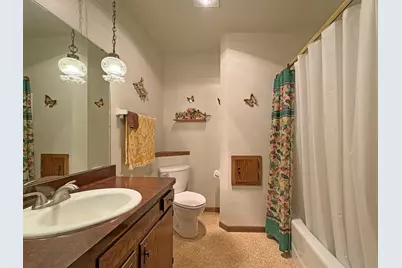 4861  Briarvale Dr, Polk, WI 53095 - Photo 8