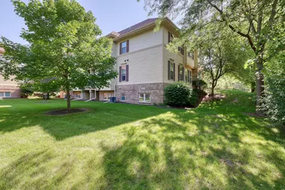 8667 S Deerwood Ln, Franklin, WI 53132 - Photo 32