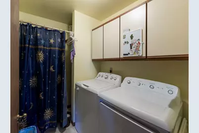 1319  Sunnyslope Dr #204, Racine, WI 53406 - Photo 18