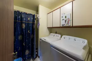 1319 Sunnyslope Dr, Racine, WI 53406 - Photo 18