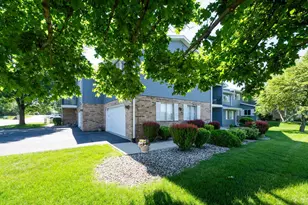 1319 Sunnyslope Dr, Racine, WI 53406 - Photo 2