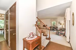 146 Perry Ave, Racine, WI 53406 - Photo 6
