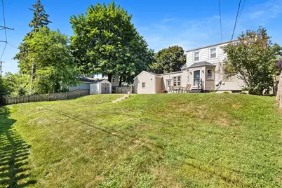 1334 S 95th St, West Allis, WI 53214 - Photo 2
