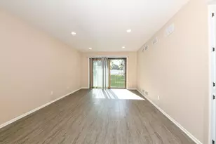 3239 S 58th St, Milwaukee, WI 53219 - Photo 8