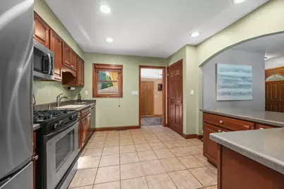 7222  Enfield Ave, Greendale, WI 53219 - Photo 6